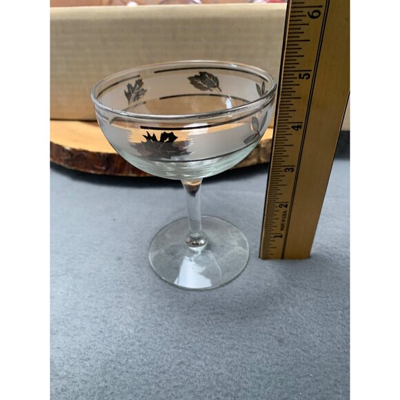 Libbey Hostess Glassware Silver Foliage Sherbet Glasses Set of 8 6.5 Oz 1950s - Picture 4 of 9